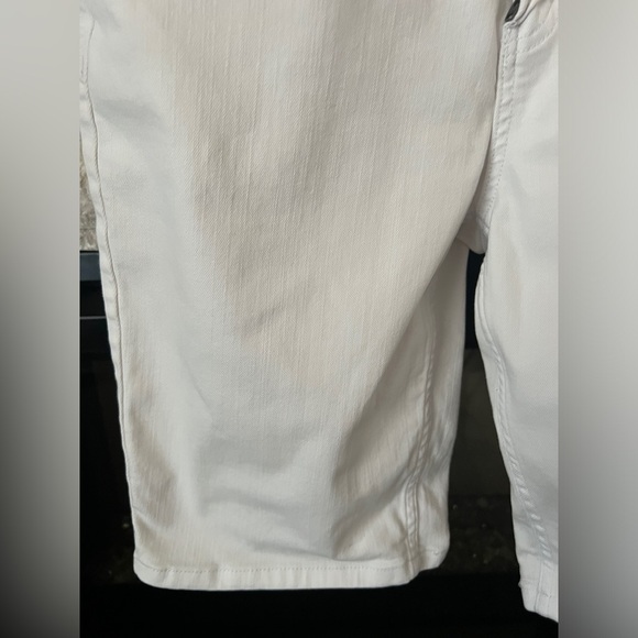 Calvin Klein‎ size 6 white denim Bermuda shorts - Picture 7 of 10